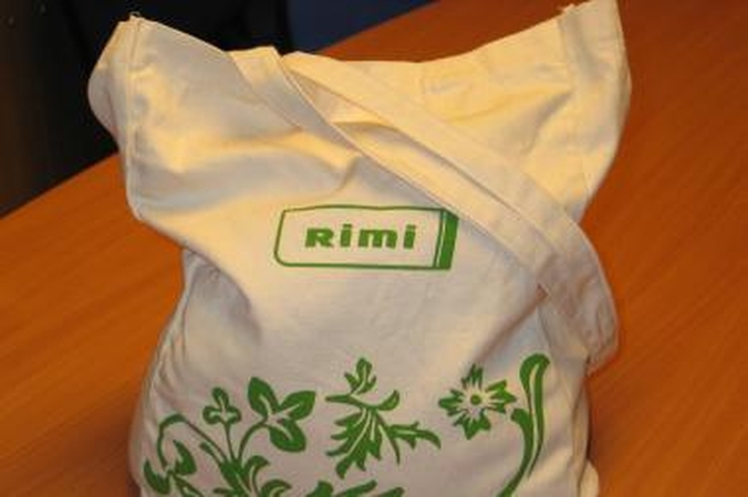 „Rimi" siūlo rinktis ekologiškus maišelius