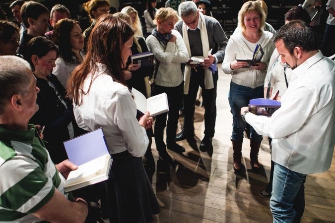 Gerbėjams knygą pristatęs J. Plaza: ar tikrai gyvenate savo gyvenimą?