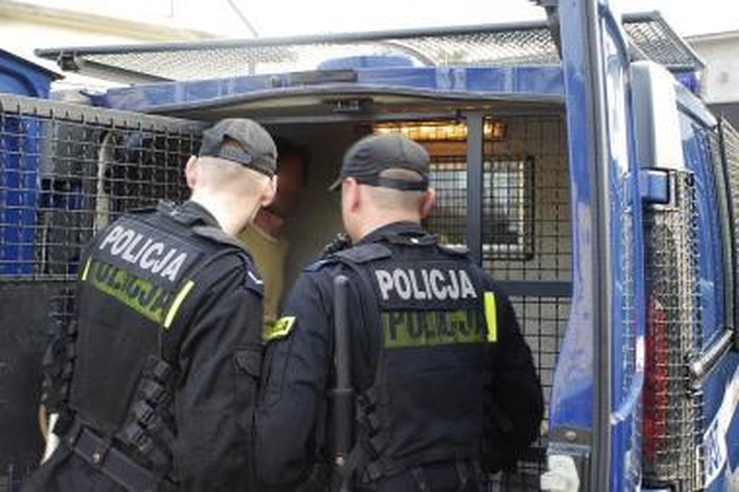 Lenkų policininkai tarnavo gangsteriams