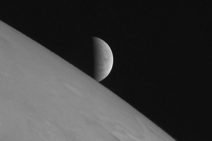 Didesnė tikimybė, kad gyvybė yra Jupiterio Europoje, o ne Marse