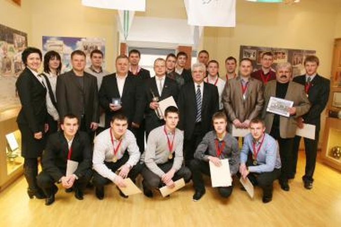 „Žemaitijos dragūno“ rankininkams – sveikinimai