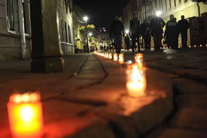 Tibete po žemės nuošliauža žuvo 21 ir dingo dar 62 žmonės