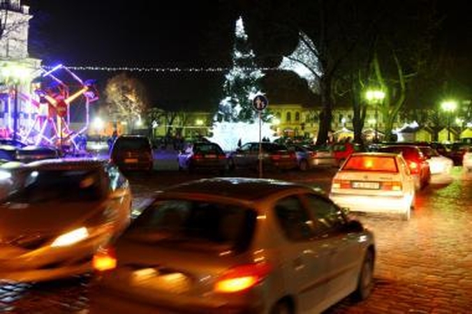 Eglutės įžiebimo dieną bus ribojimas eismas Rotušės aikštėje