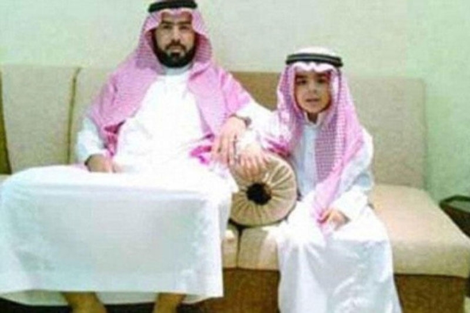 Arabas „Facebooke“ už 20 milijonų dolerių bandė parduoti sūnų
