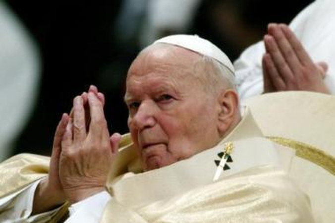 Pasikėsinimą į popiežių Joną Paulių II galėjo surengti KGB
