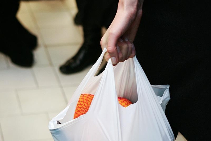Visoje Europoje planuojama uždrausti nemokamus plastikinius maišelius