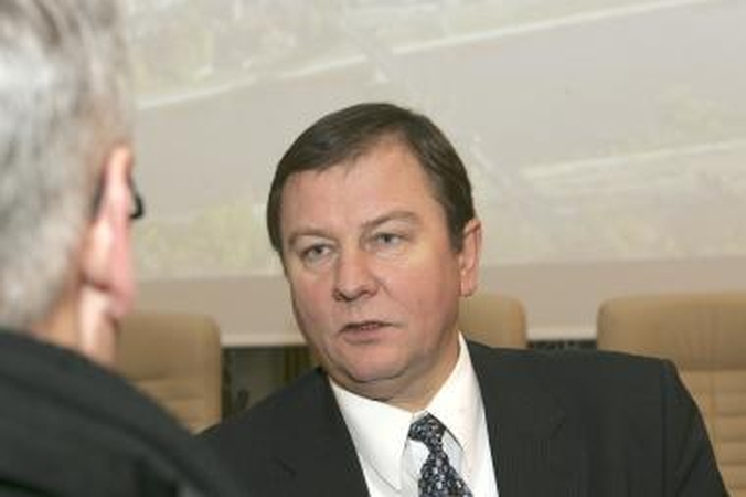 Konservatoriai: V.Gudėnas turi labiau rūpintis arenos statyba
