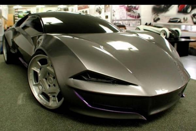 Superautomobilis "De Tomaso" grįžta?