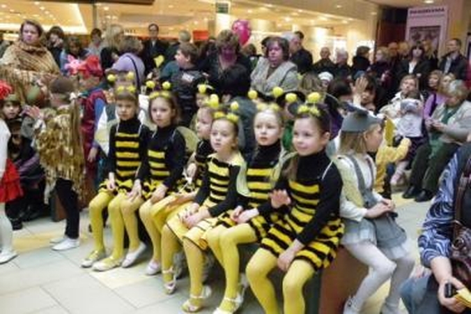 Vilniuje - šokėjų konkursas mažiesiems „Saulės zuikučiai 2011“