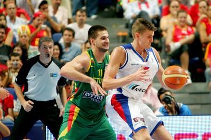 L.Kleiza ir toliau vilkės "Nuggets" marškinėlius