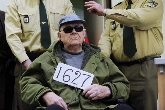Mirė buvęs nacių mirties stovyklų sargybinis J.Demjanjukas