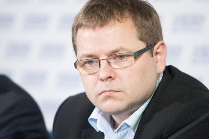 Į tautinių mažumų švietimą bando pažvelgti be emocijų