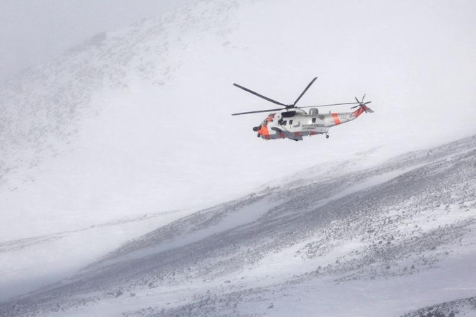 Gelbėtojai rado sudužusio karinio Norvegijos lėktuvo nuolaužas