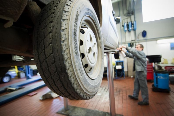 Prognozuojamas sniegas ir šalnos – signalas automobilius ruošti žiemai