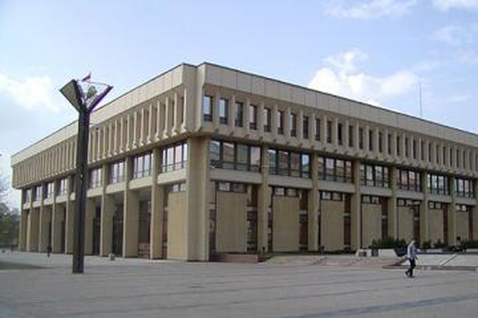 Seimas nori posėdžiauti ir penktadienį
