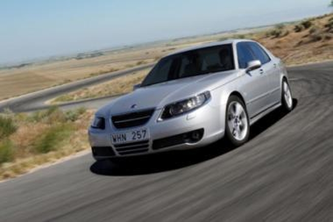 „General Motors" ruošiasi parduoti „Saab"