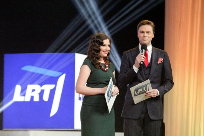 Vyriausybė pritarė siūlymui drausti reklamą LRT