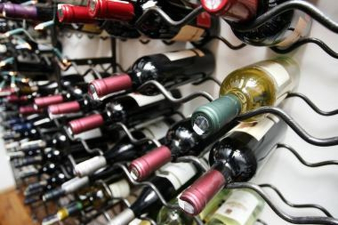 Atšauktas kavines ir barus smaugęs įstatymas