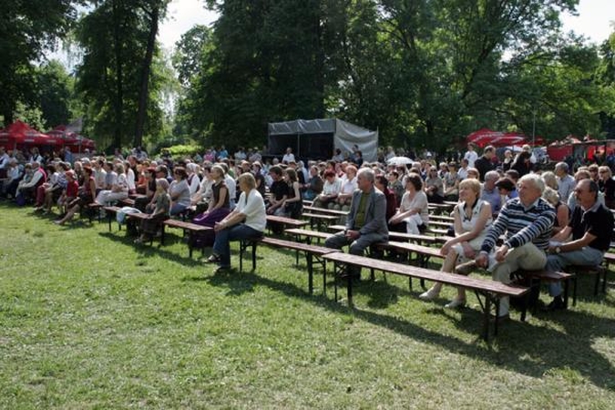 Festivalį "Skamba skamba kankliai" užpustė dulkės