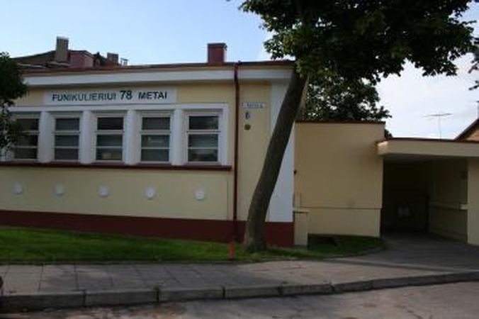 Dylantis Žaliakalnio funikulierius laikinai neveikia