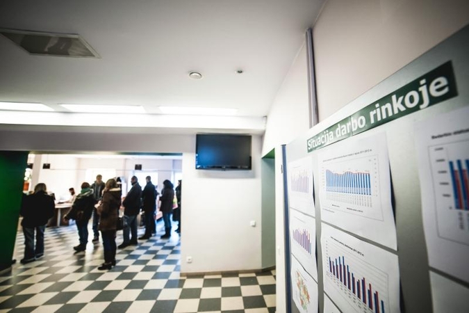 Oficialių bedarbių Lietuvoje – per 210 tūkstančių