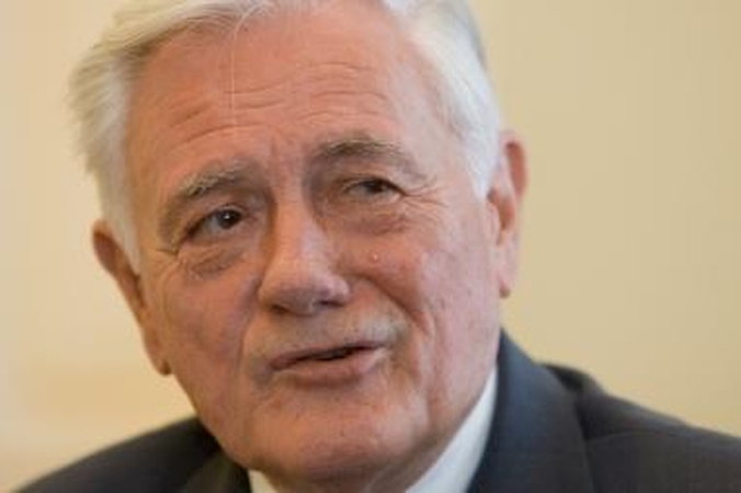 V.Adamkus prognozuoja kandidatų į prezidentus perteklių