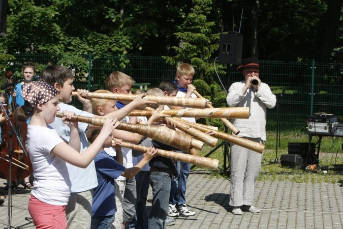 „Vėlungio“ stovykla  baigėsi dainomis   