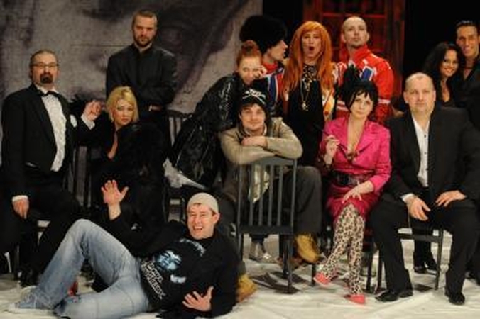 „Meilė ir taika“ sugrįžta į sceną