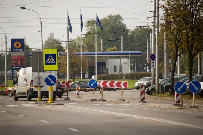 Nuokalnės    gatvėje vėl verda    remonto      darbai
