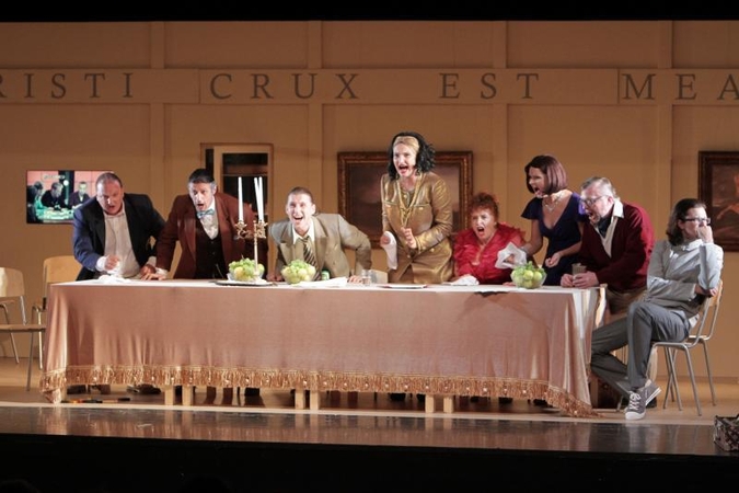 Teatro jubiliejinis sezonas – su kiekybės ir kokybės ženklais