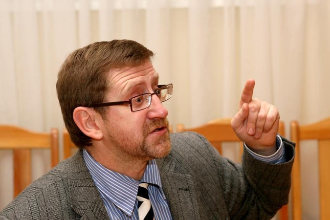 Piliakalnis pavirto naminių gyvūnėlių kapinėmis
