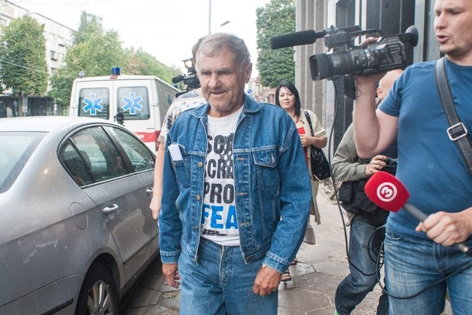 Mergaitės pagrobėjas         išleistas iš areštinės 