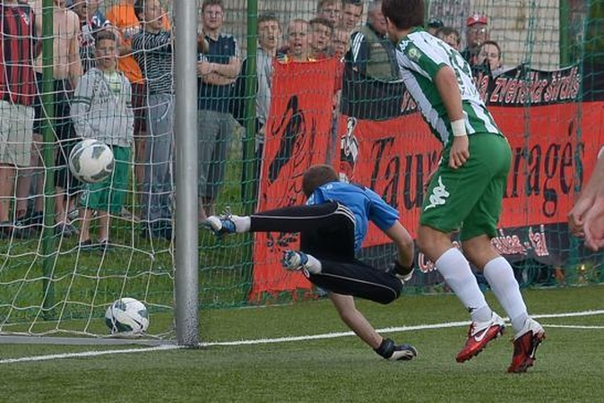 „Žalgirio“ futbolininkai be gailesčio sutrypė „Taurą“