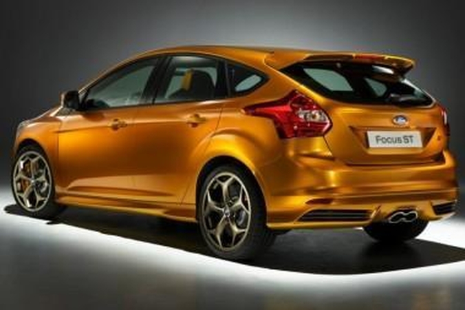 „Ford” naujienos Paryžiaus automobilių parodoje 