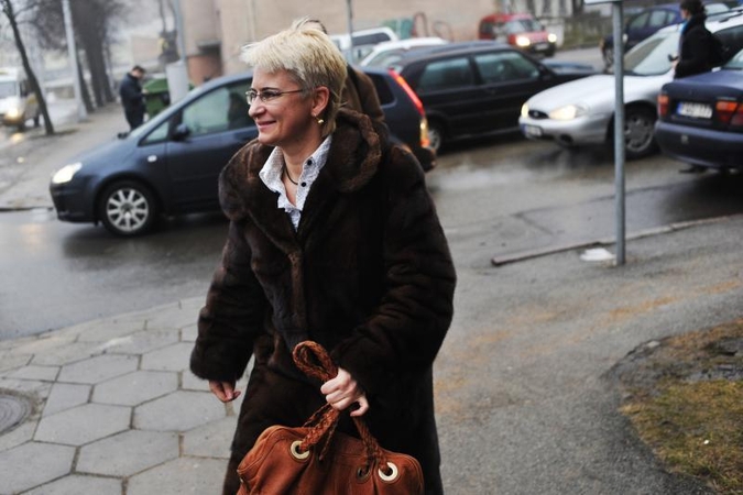 Teismas N.Venckienės dar kartą prašo pareiškimo originalo