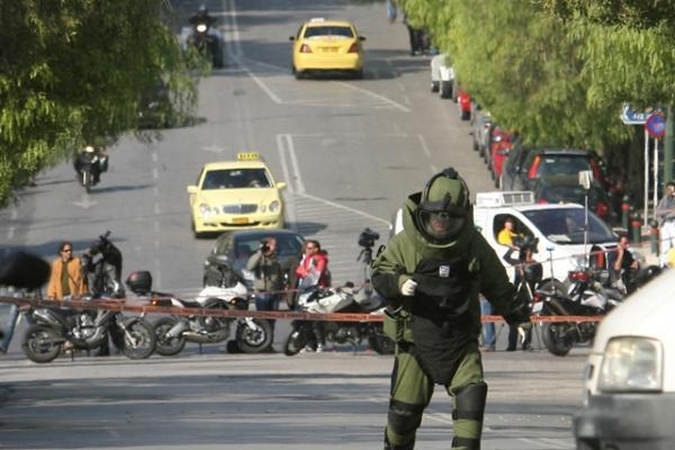 Atėnuose prie teismo pastato nugriaudėjo sprogimas (papildyta)