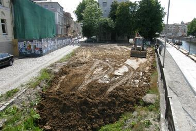 Prie Biržos tilto neliko nei duobės, nei tvoros