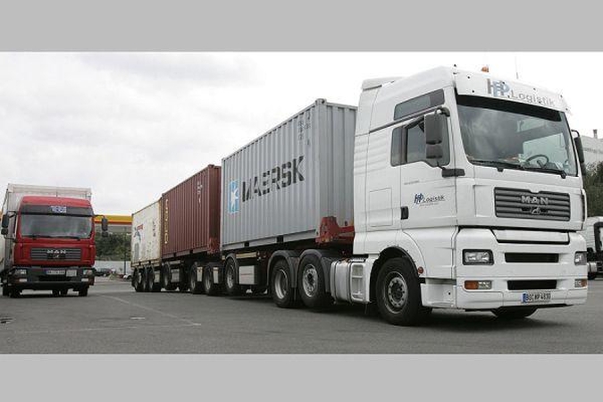 Pareigūnai tikrins krovinines transporto priemones 