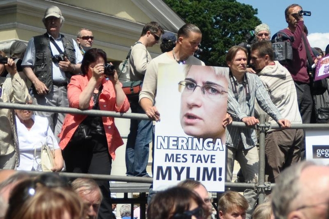 Teisėjų taryba siūlo prezidentei atleisti N.Venckienę iš pareigų
