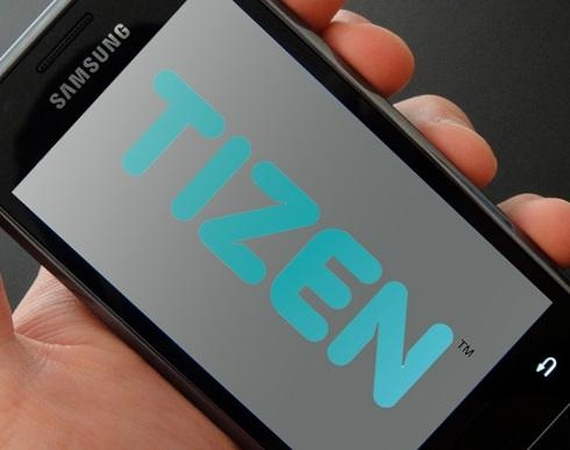 „Samsung“ įrenginiai su nuosava „Tizen“ operacine sistema vėluos