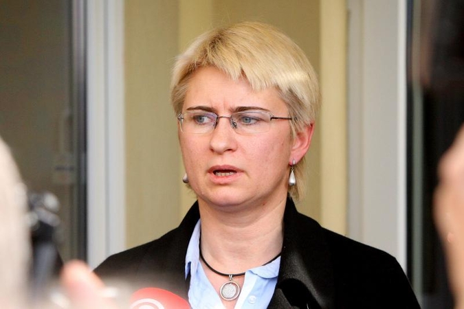 Atmestas N.Venckienės prašymas stabdyti skubų vaiko grąžinimą jėga