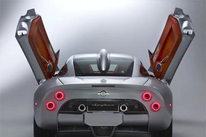 „Spyker“ naujiena - „C8 Aileron“