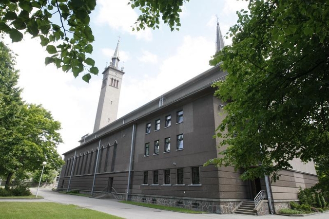 Bažnyčia užsimojo statyti parapijos namus