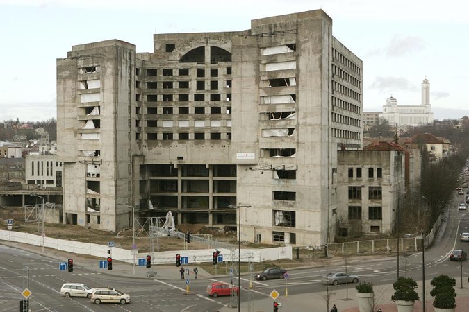 Dėl „Respublikos“ viešbutį valdančios bendrovės skolų – į teismą