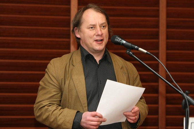 Kunigui J.Sasnauskui siūloma skirti valstybinę pensiją