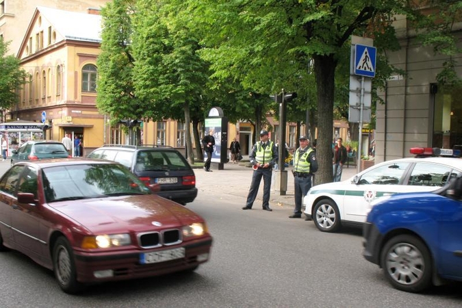 Pirmąją rugsėjo savaitę pėsčiųjų perėjas sergės policininkai