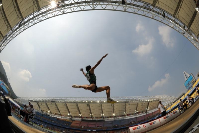Bėgikas ir ieties metikas - planetos lengvosios atletikos čempionai 