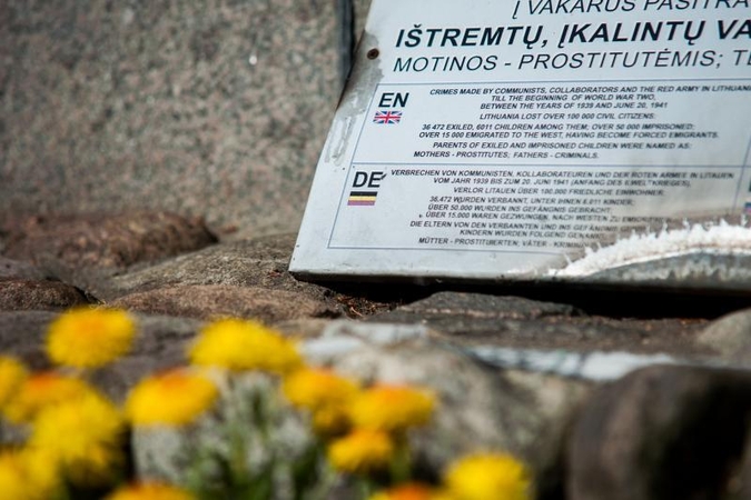 Kiek reikia laiko klaidai ant paminklo ištaisyti?