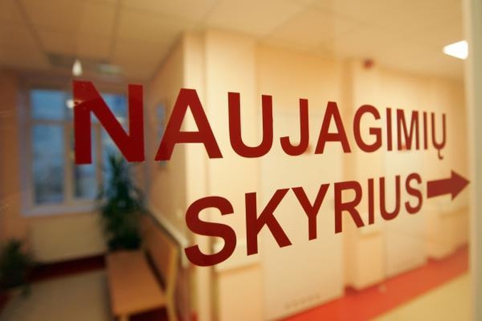 Nėščios moterys gali kontroliuoti gimdymo laiką?