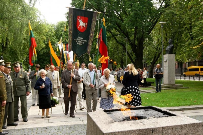 Tremtiniai: ne visi žmonės moka gyventi neuždaryti narve